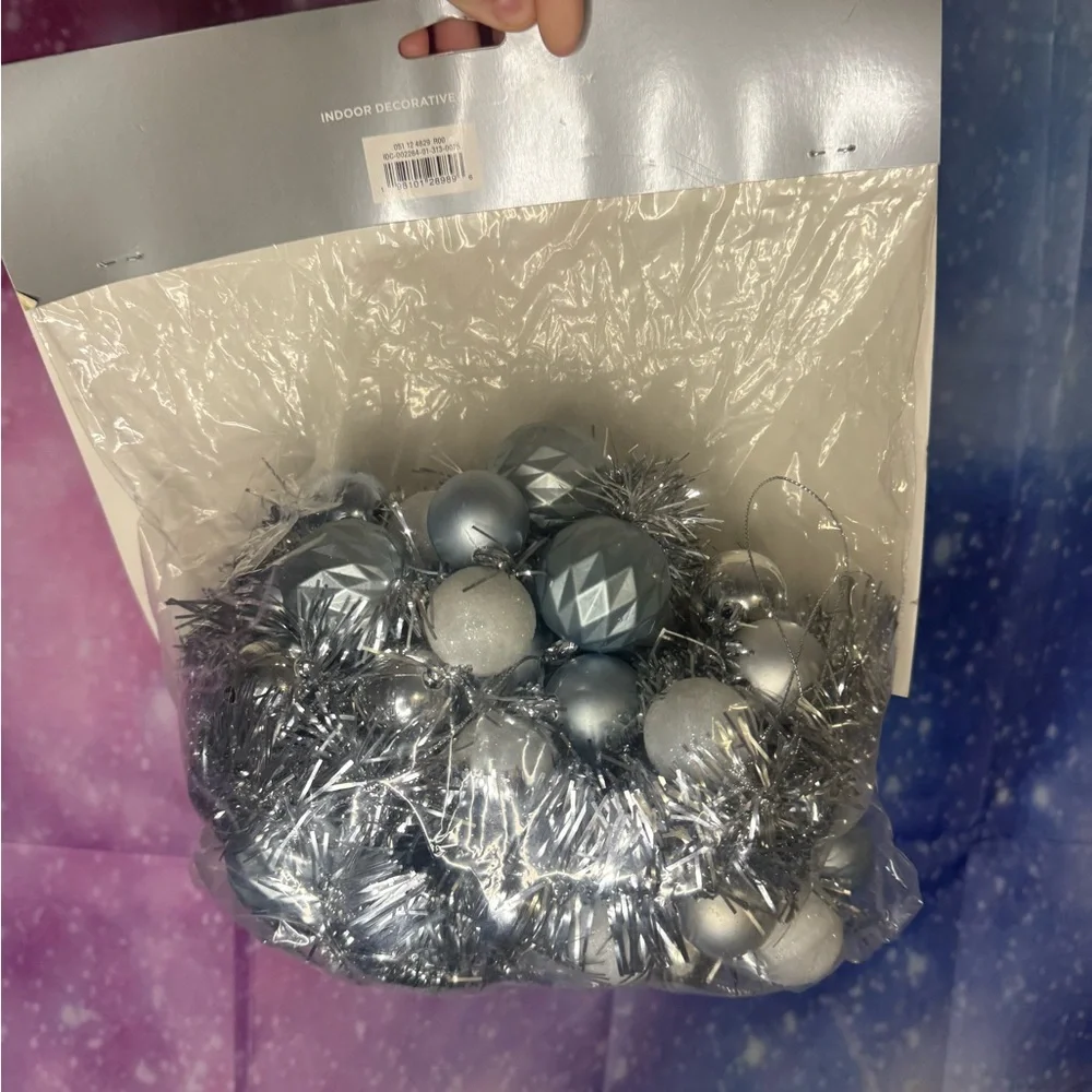 New wondershop tree garland kit 🛍